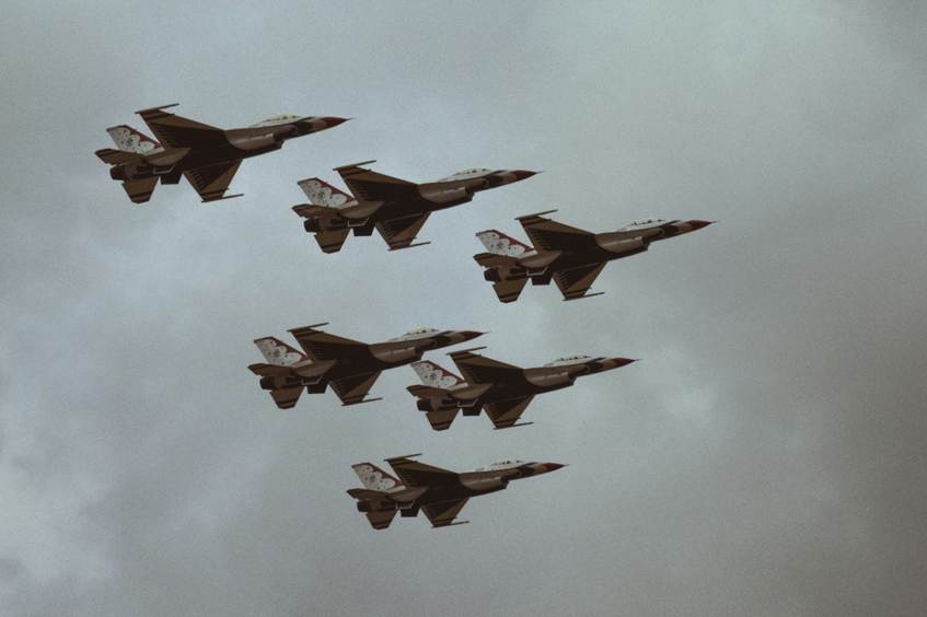 The Climate Cost of War