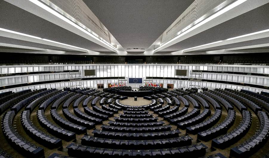 A picture of the inside of the European parlaiment